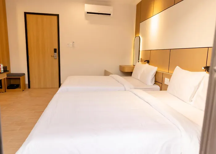 C&M Hotel