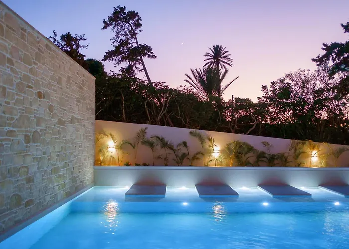 Phos Hotel Adults Only