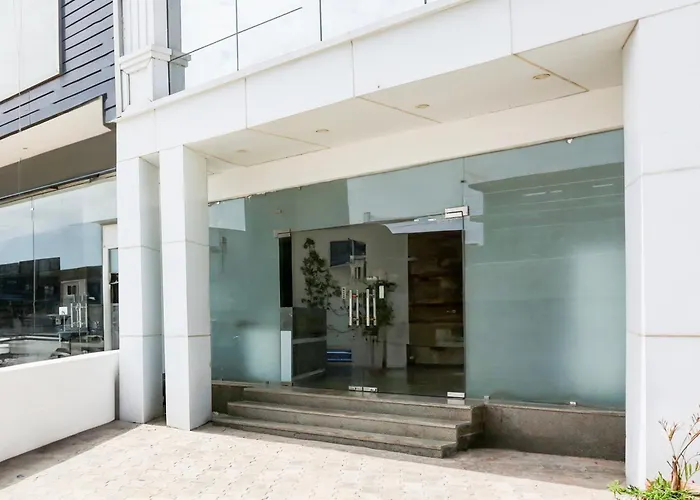 Super Townhouse Eden Garden Zirakpur