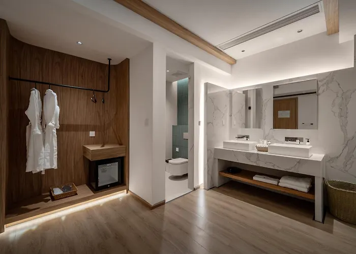 Guizhou Kaili Leli Designer Hotel