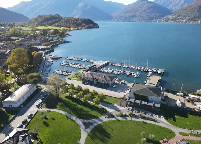 Lago Dorato Marina Lodge - Lakefront