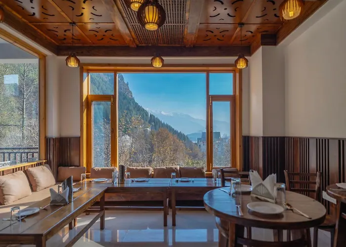 Treebo Mr Villa With Mountain View