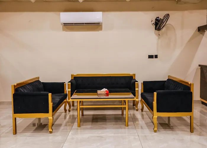 Lataska Hotel