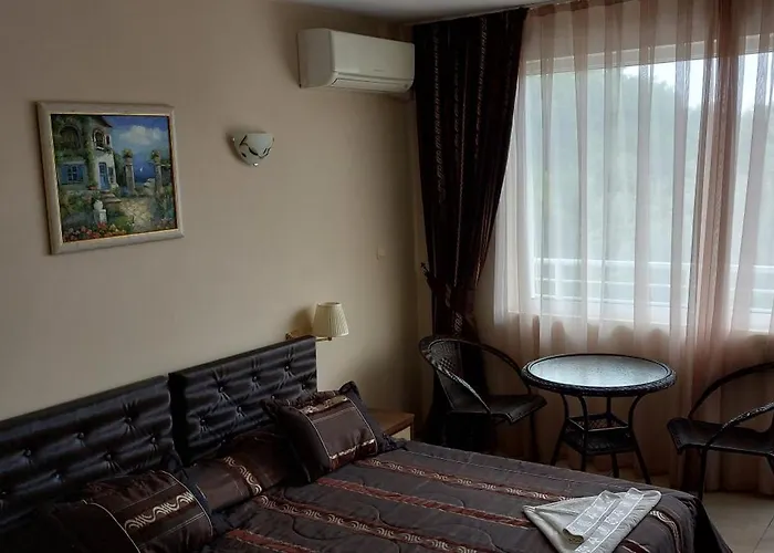 Семеен Хотел "Кораб Ренеса"