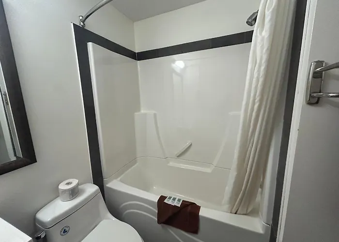 Northern Lights Inn & Suites