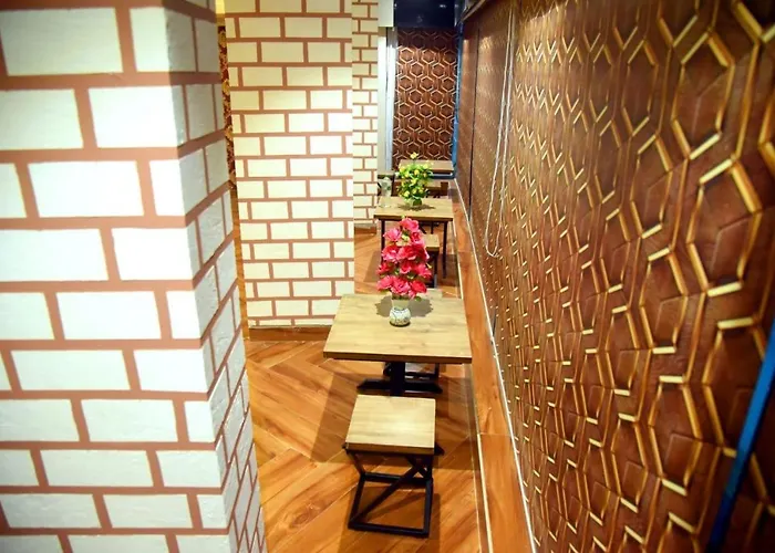 Charyana Hotel Ac Dormitory