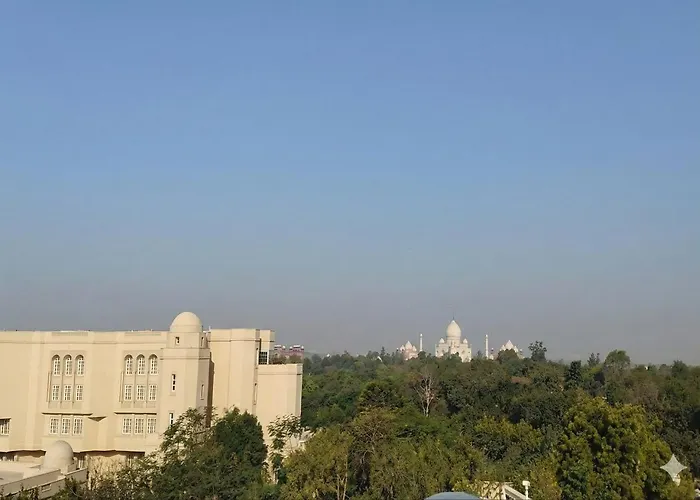 The Street Homestay-600M From Taj Mahal