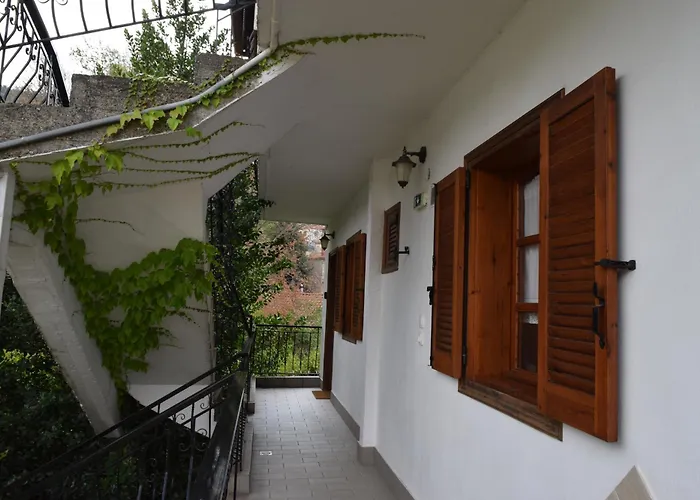 Hostel Gerakina
