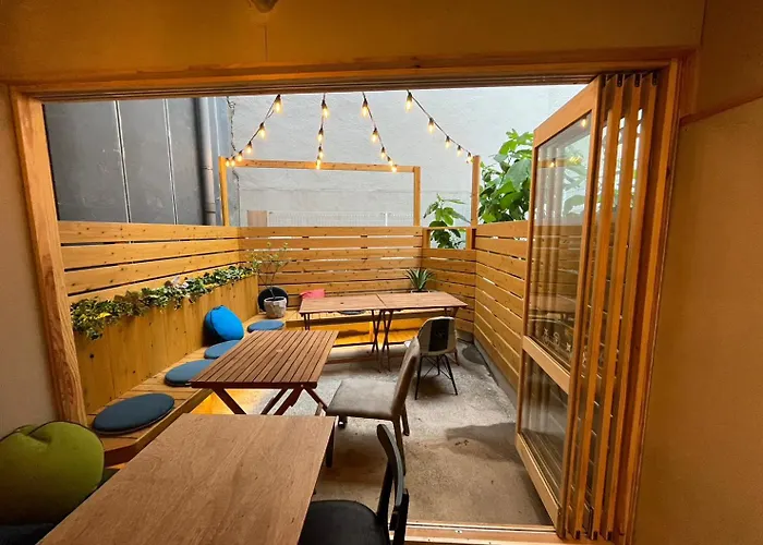 Sakae Guesthouse