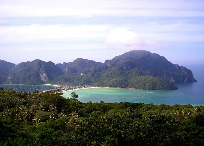 Babyshark Hostel - Loh Dalum Bay