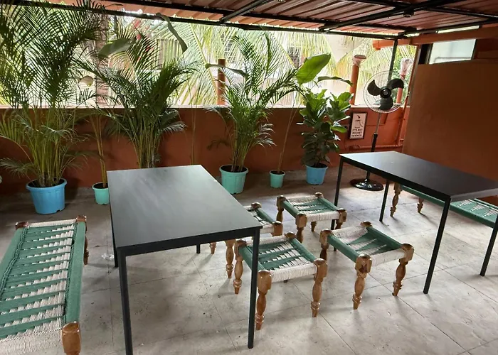 Offduty Hostel Koregaon Park