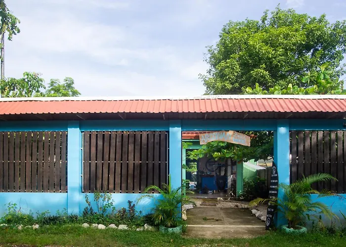 Argdivan Beach Hostel