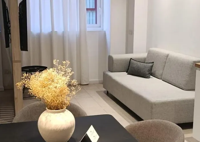 Blanq Marina Suites