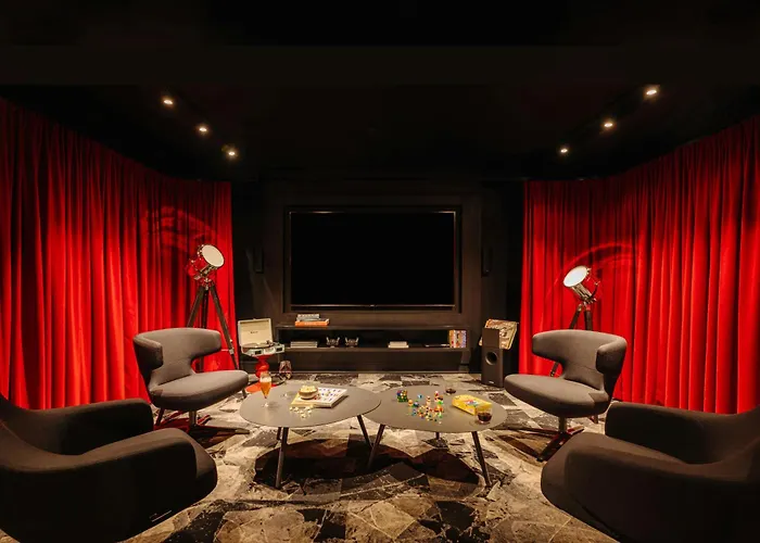 Leonardo Hotel Rotterdam Savoy