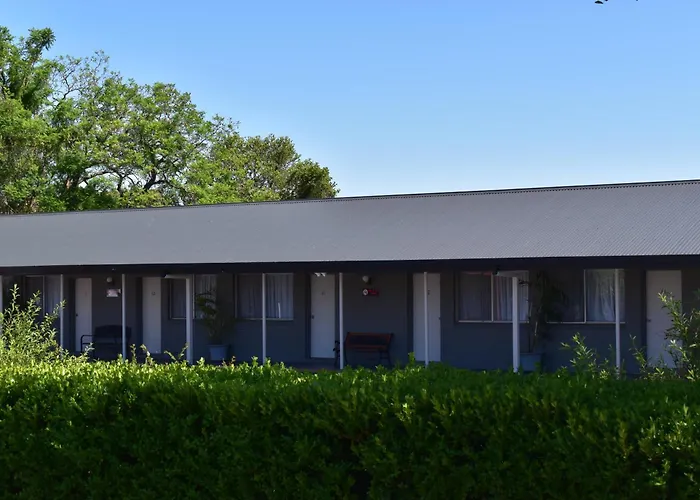 Country Leisure Motor Inn