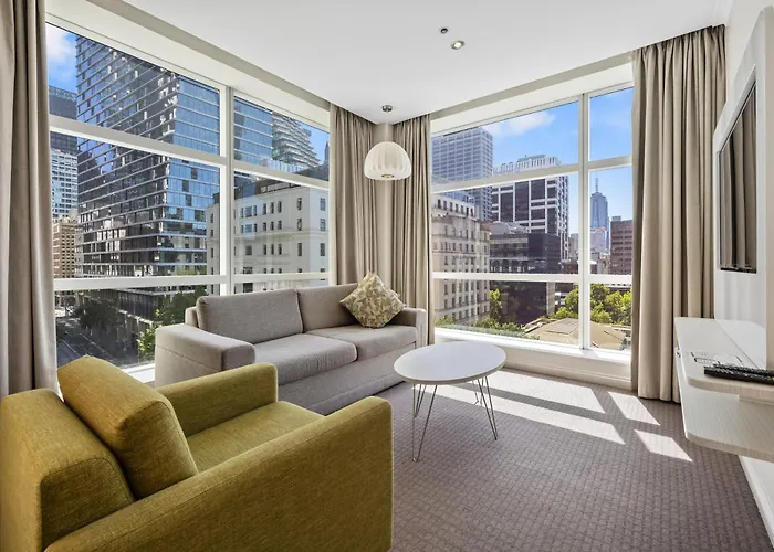 Clarion Suites Gateway