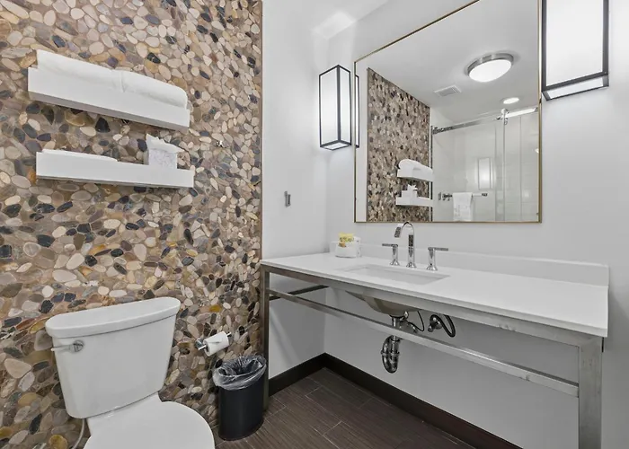 Kozy Hotel Houston North