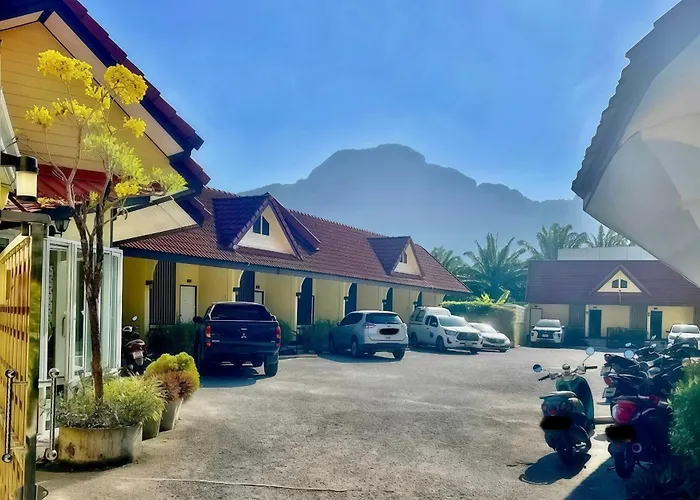 Rachawadee House Phang Nga