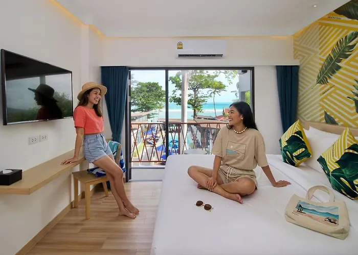 Lub D Koh Samui Chaweng Beach - Beachfront & Vibrant Social Vibe
