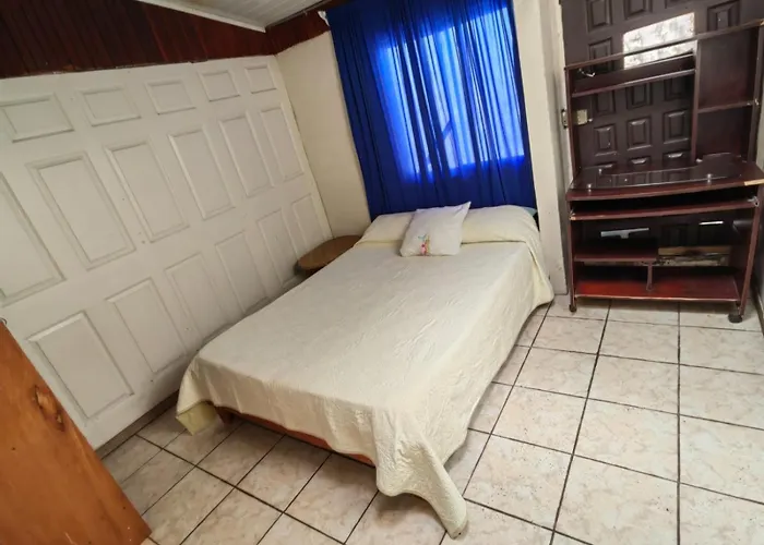 Hostel Paco House