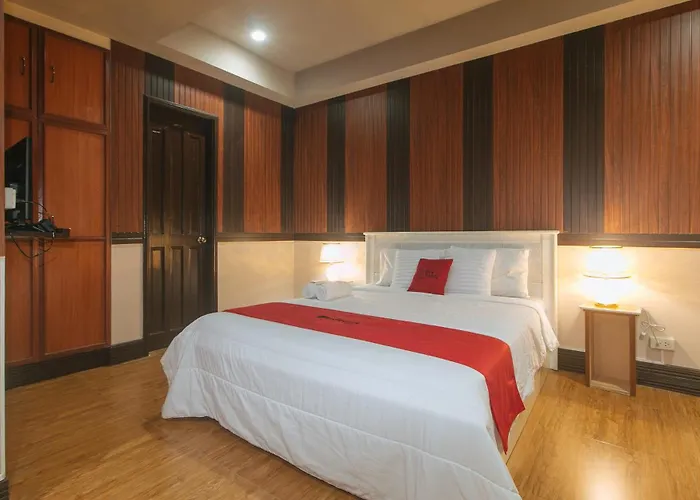 Reddoorz Plus At Canley Residential