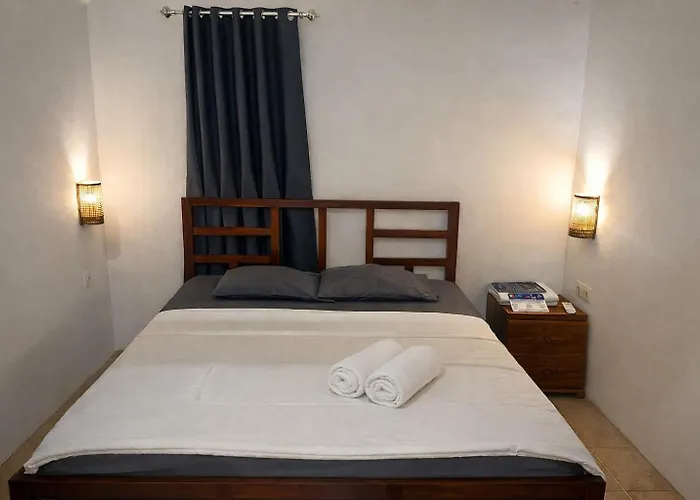 Wanderlust Hostel - Highest Privacy Hostel In Kuta - Big Clear Pool - Fast Internet