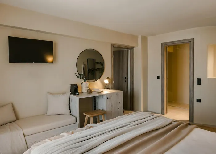Nomade Agora Suites - Lixouri Town Centre, Kefalonia - Private Balconies