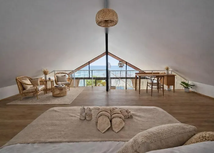 The Cosy Sunset Beach Resort