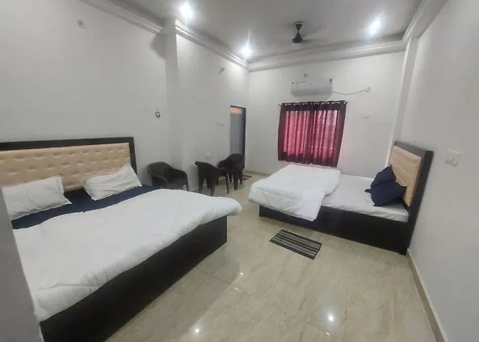 Hotel Anuj Palace L Near Ram Mandir