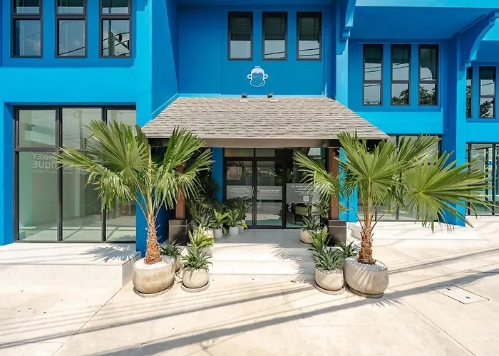 Blu Monkey Boutique Naiharn Beach