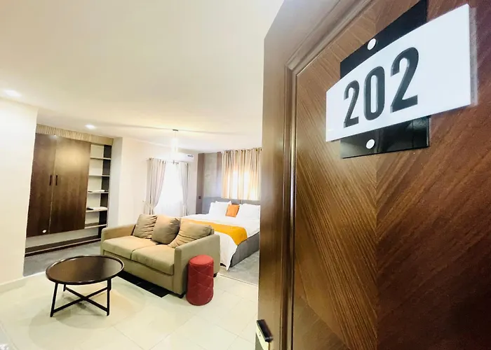 Tgh Gracies Hotel