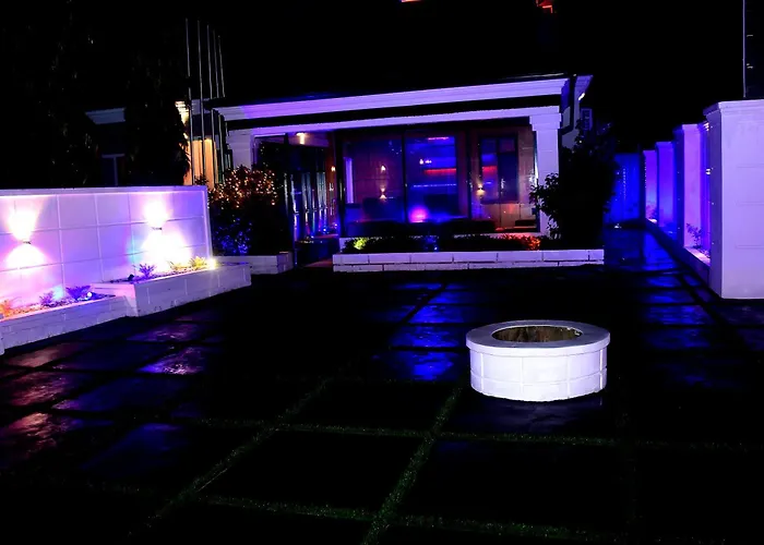 Dreamville Hotel & Resort
