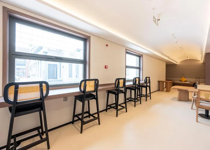 Yahe Qiuguo Hotel
