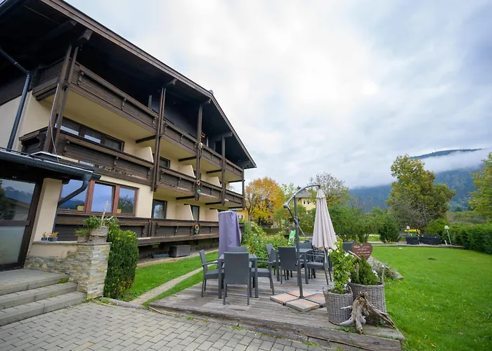 Roj Rooms & Suites
