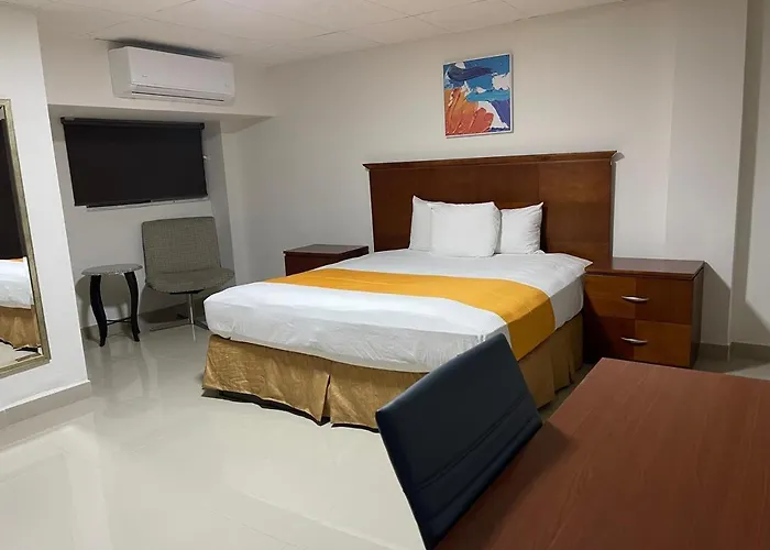 Hotel Frontera Baja