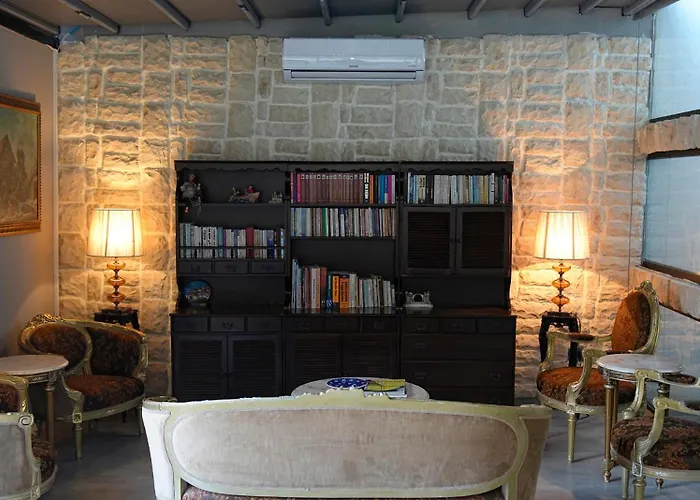 Garrya Romo Hotel