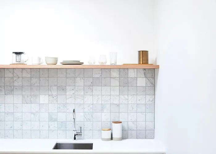 Bask & Stow I Luxe Guesthouse