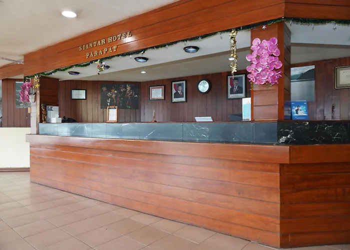 Siantar Hotel Parapat