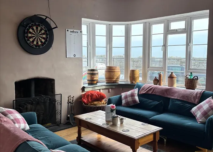 The Yacht Inn