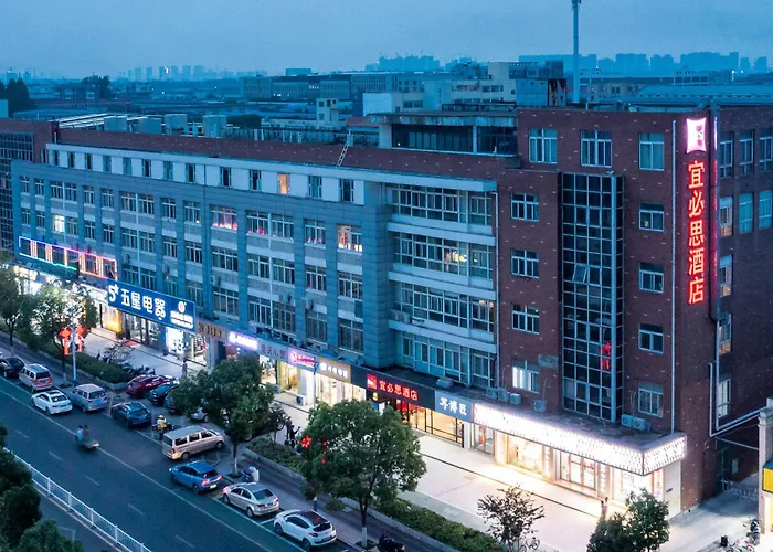 Ibis Nanjing Jiangning Guli Industrial Park