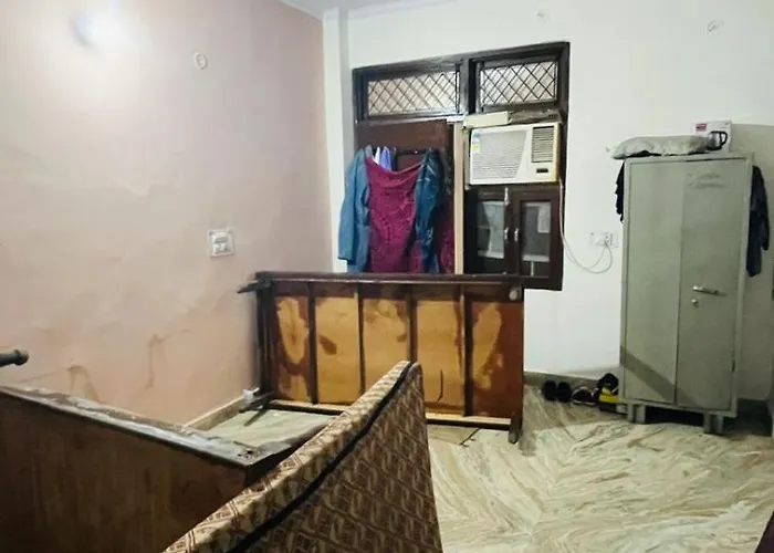 Siwach Guest House