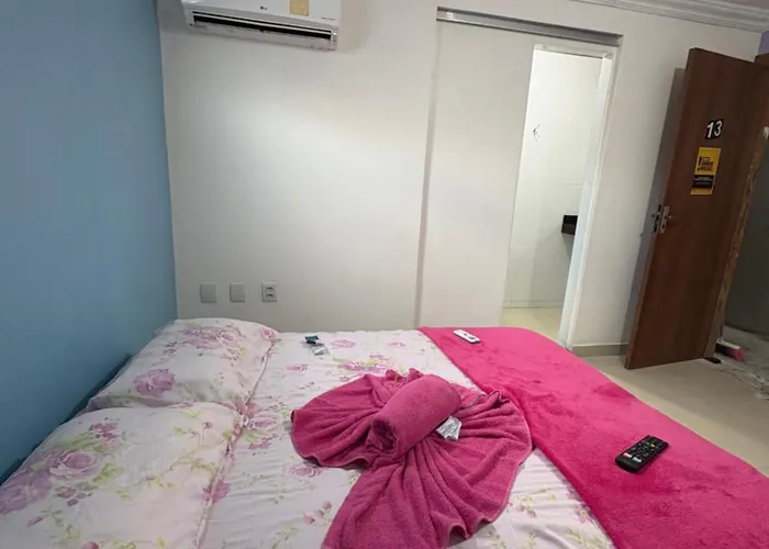 Quarto privado próximo ao centro 13