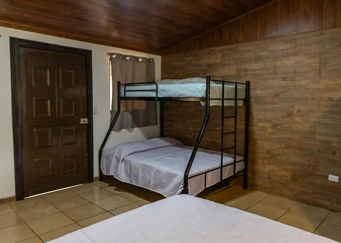 Hostel Cocos B&B