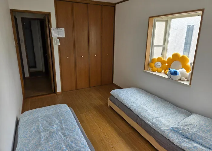 Kobe Youth Hostel