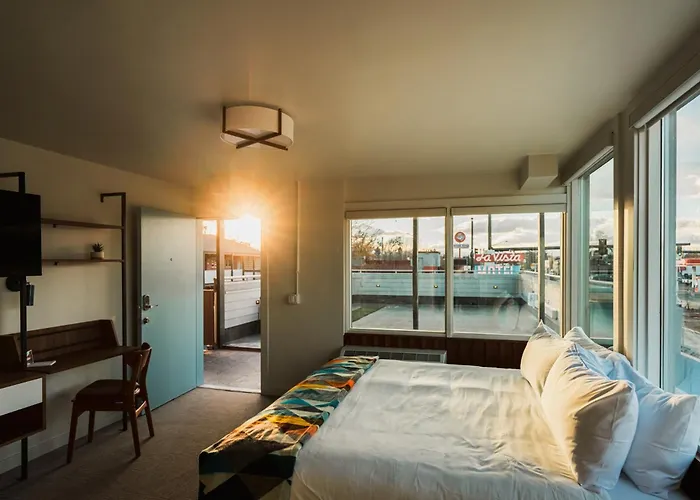 La Vista Motel