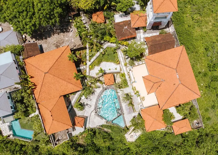 Uluwatu Mansion Hostel