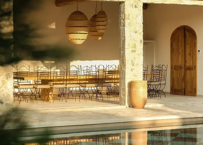 L'Abbaye Hotel