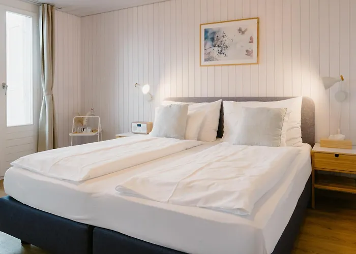 La Belle Vue Boutique Hotel & Cafe