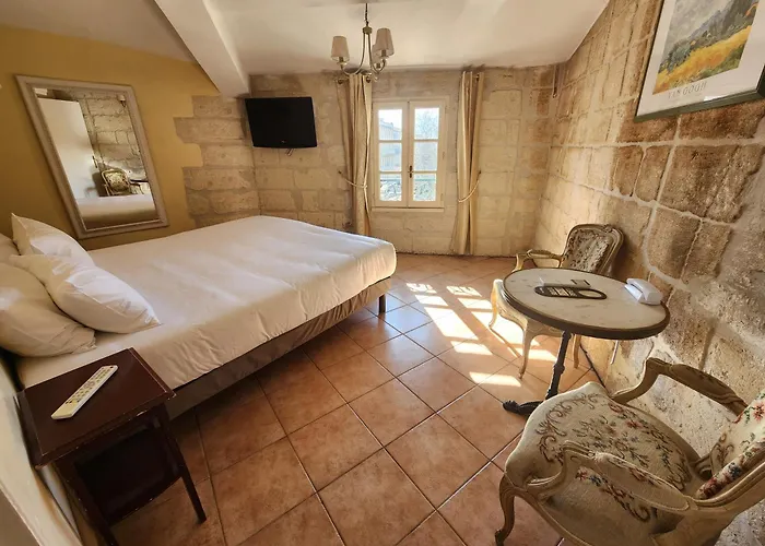Hotel Du Palais Des Papes