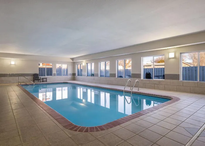 Days Inn By Wyndham Dodge City